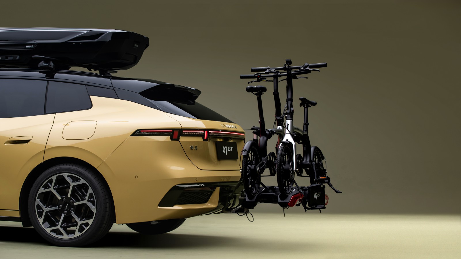 Lynk & Co Goes Long-Roof With a Chatty Dashboard Sidekick in Its First Wagon